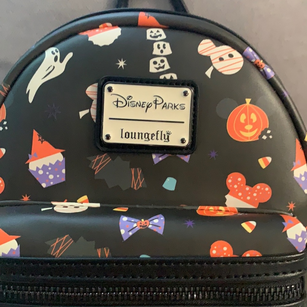 Disney Mickey Icon Halloween Loungefly Backpack - Picture 7 of 9